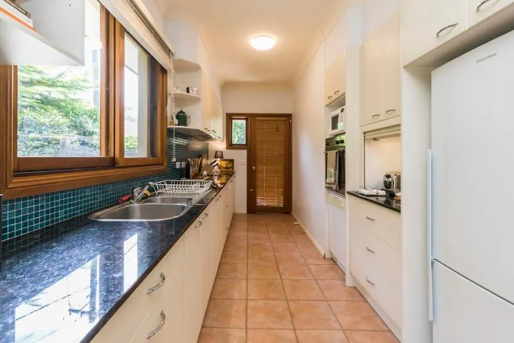 3 Bdrm 2 Bthrm House Close To Canberra Cbd & Anu 度假居